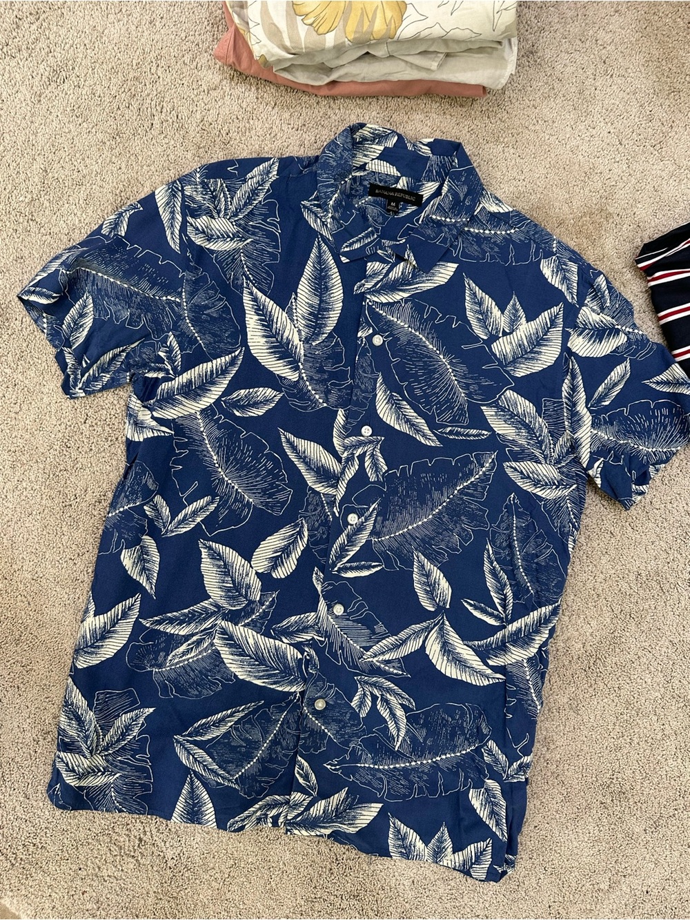 Banana Republic Navy Blue Tropical Leaf Print Button-Down Shirt
